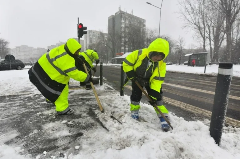 Ninsorile nu vor lua prin surprindere Bucureștiul. Primăria Capitalei s-a pregătit pentru intervenții