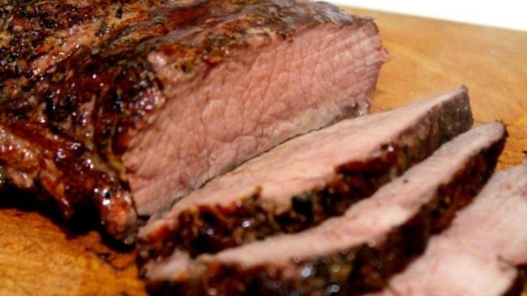 Prețul cărnii de porc, surpriză în 2025: Supermarket vs producători